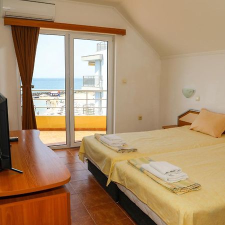 Hotel Sofia Beach Несебир Екстер'єр фото