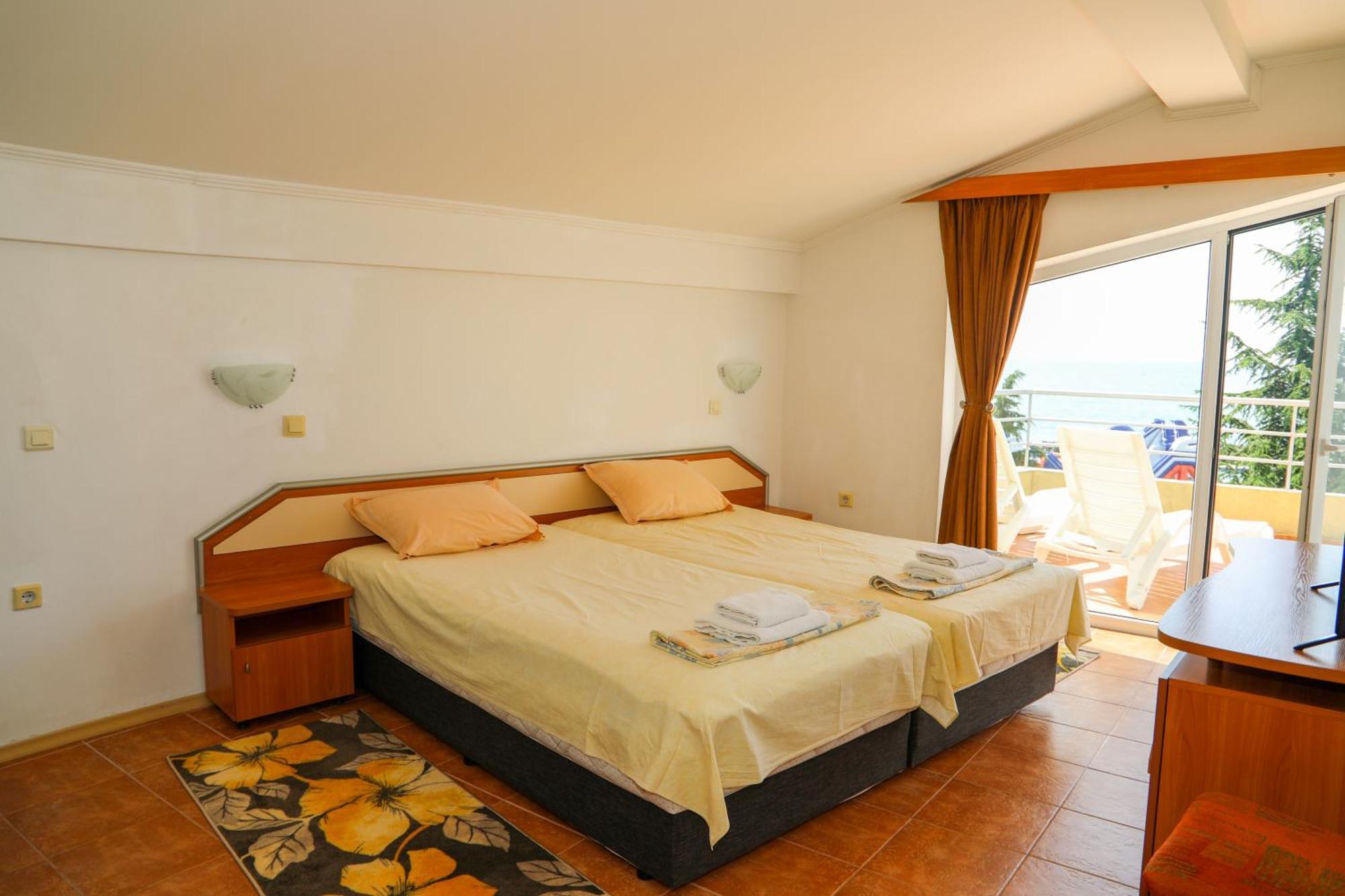 Hotel Sofia Beach Несебир Екстер'єр фото