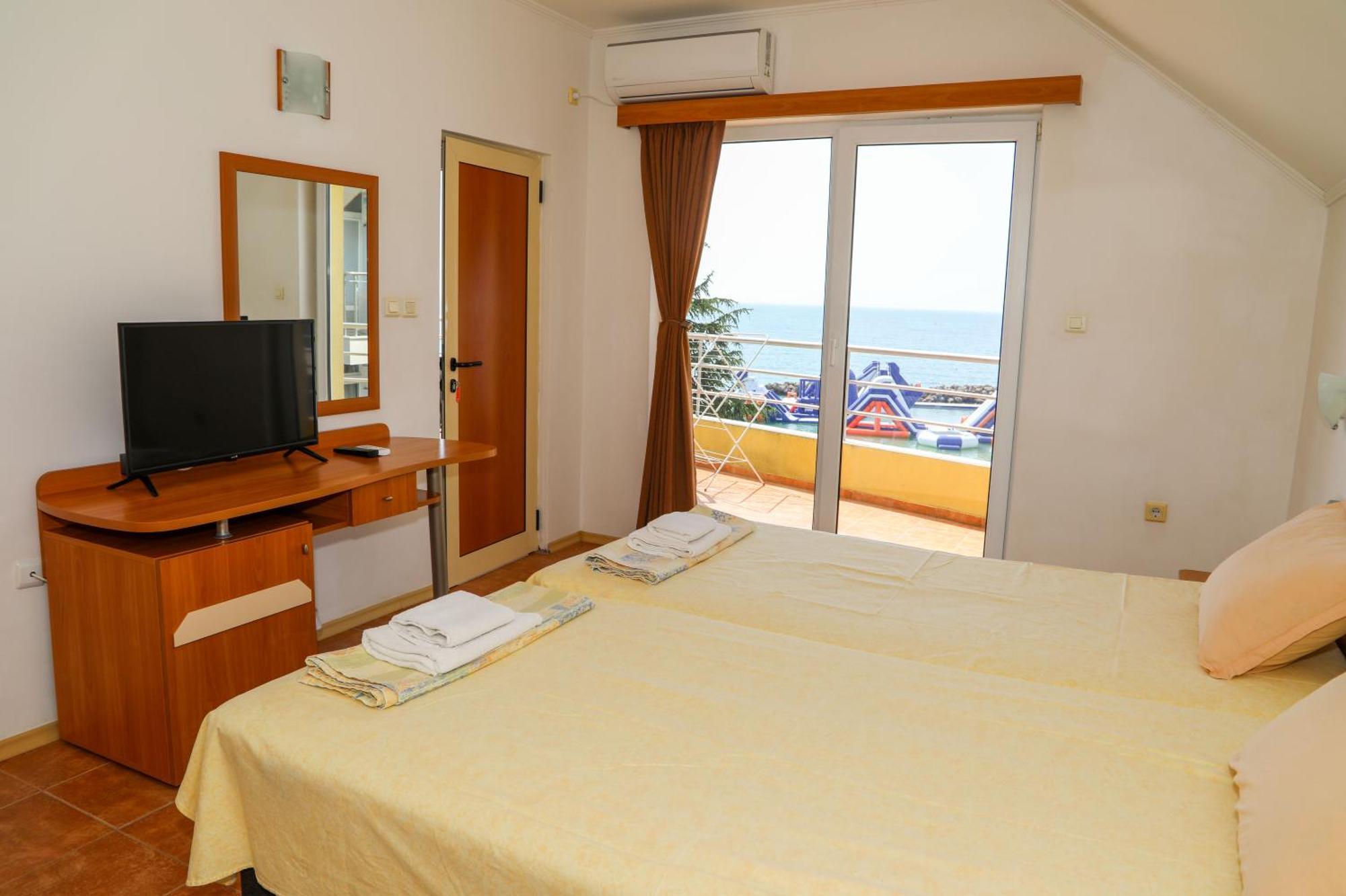 Hotel Sofia Beach Несебир Екстер'єр фото
