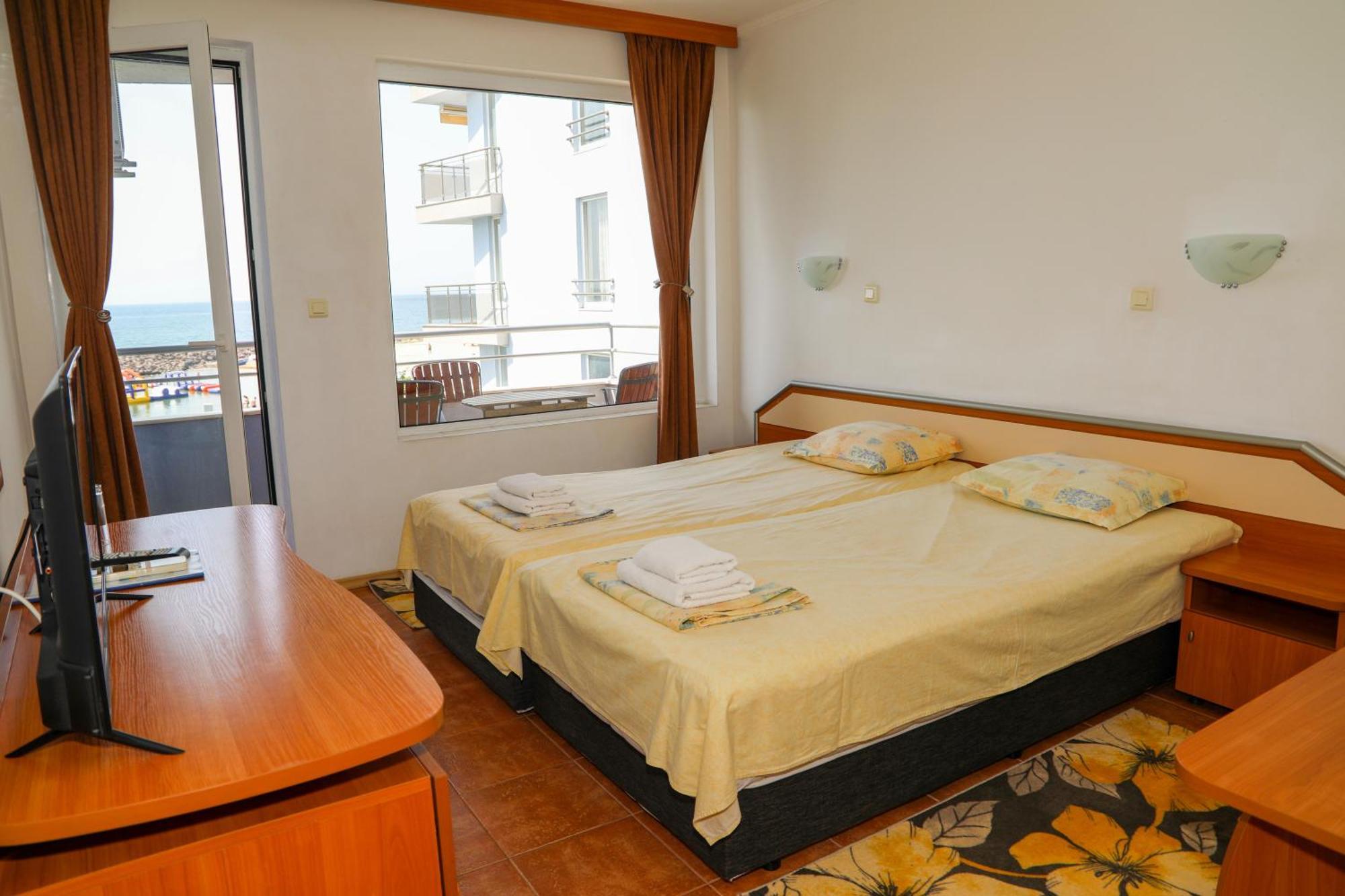 Hotel Sofia Beach Несебир Екстер'єр фото